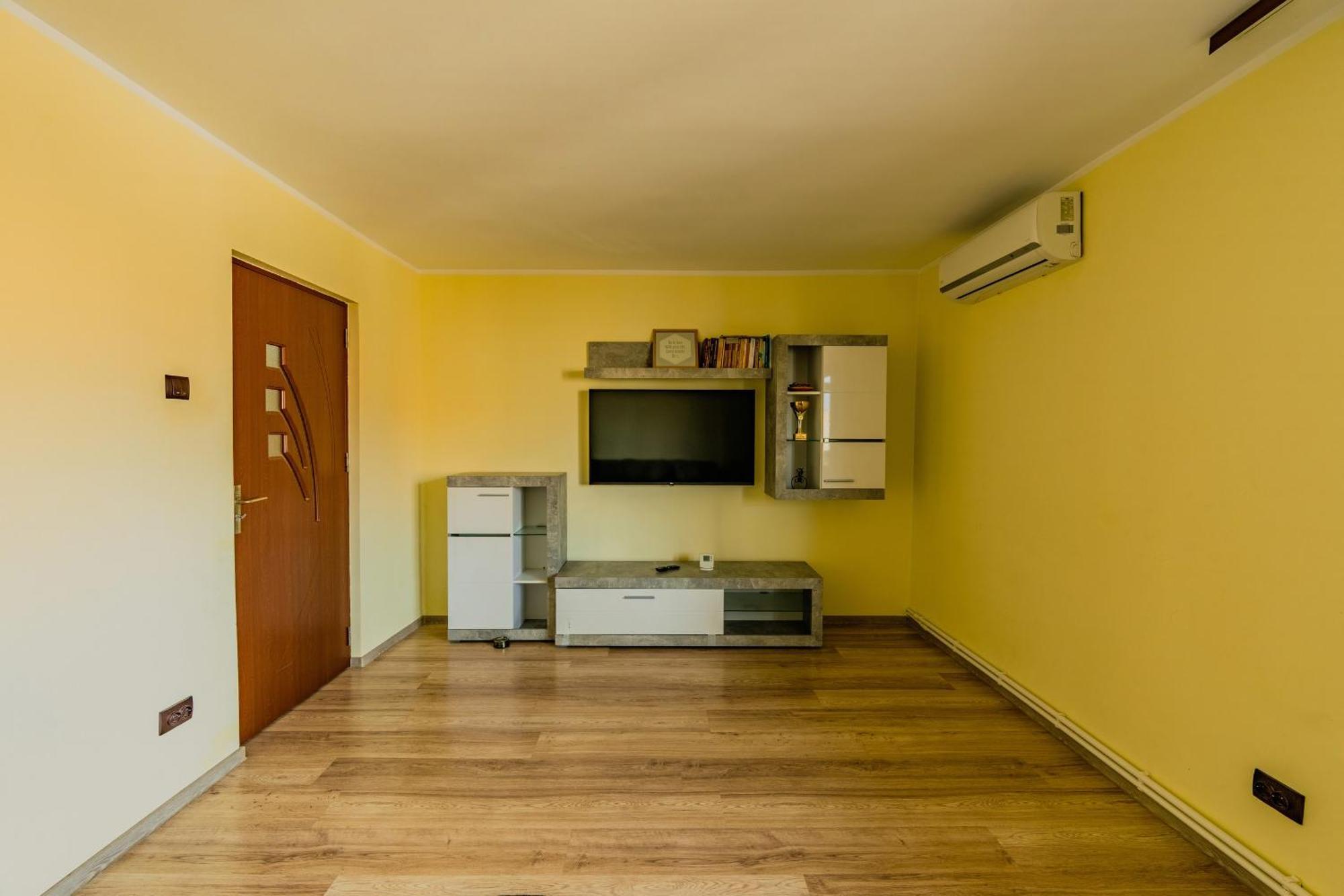 M Apartment Aproape De Plaja Мангалия Экстерьер фото